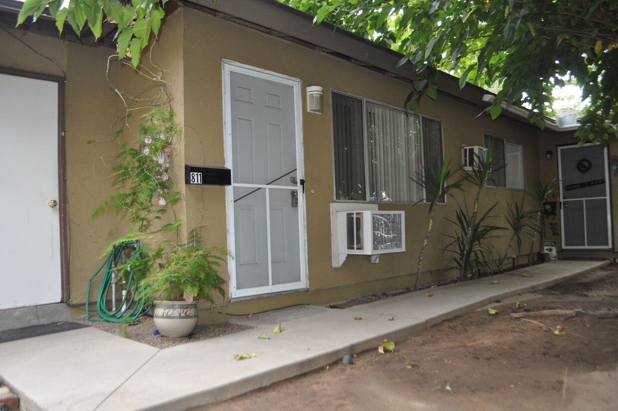 Primary Photo - Single-Story 2-Bedroom Duplex in Redlands!