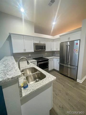 Foto del edificio - 2860 W Riverwalk Cir