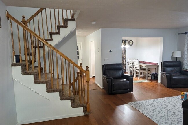 Foto del edificio - 35 Violetwood Cir