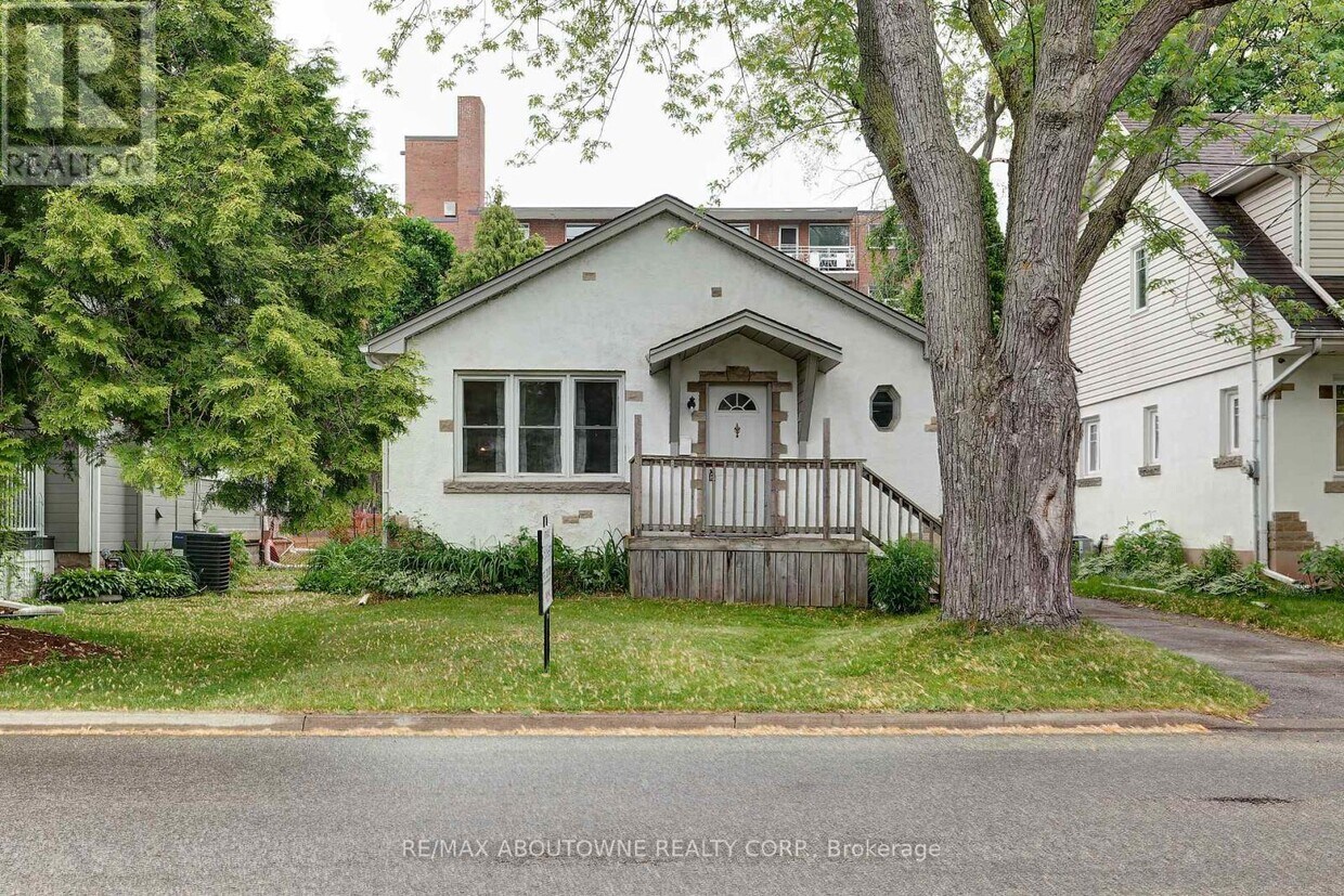 Photo principale - 469 Woodland Ave