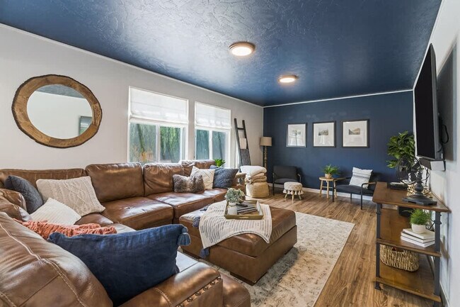 Building Photo - 19701 Cumberland Way