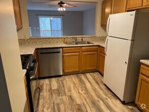 Building Photo - 1776 Park Trail NE