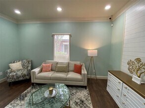 Building Photo - 4501 Cartwright Rd