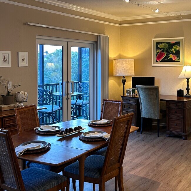 Foto del edificio - 4310 Bayside Village Dr