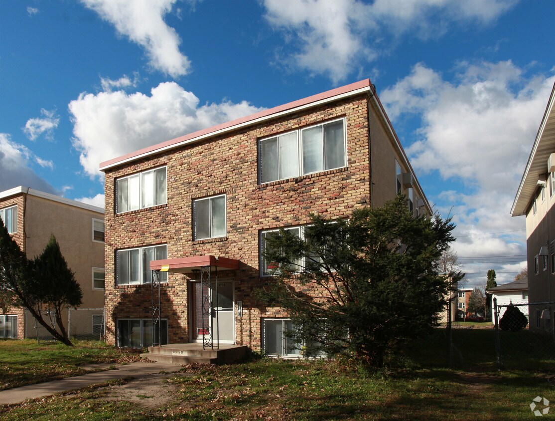 Building Photo - 5750 33rd Ave S