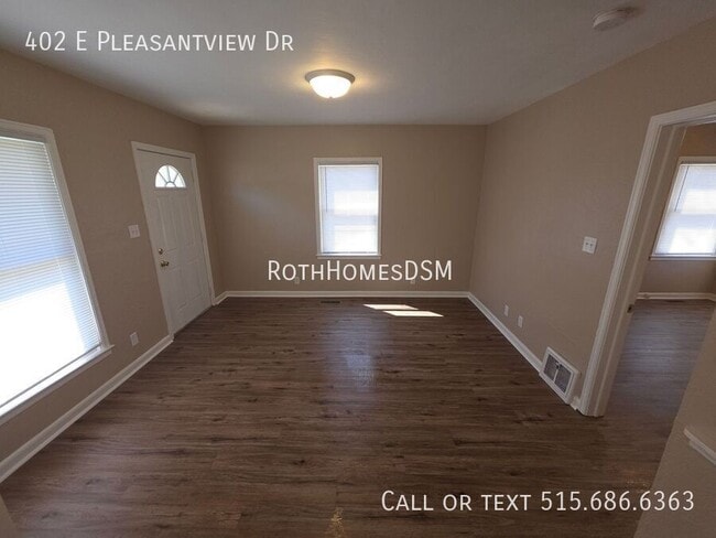 Building Photo - 402 E Pleasant Vw Dr