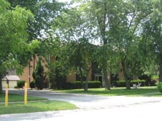 Foto principal - 2818 100th St