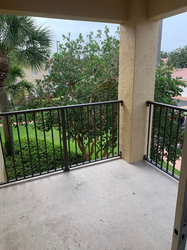 Foto del edificio - 10318 Fox Trail Rd S