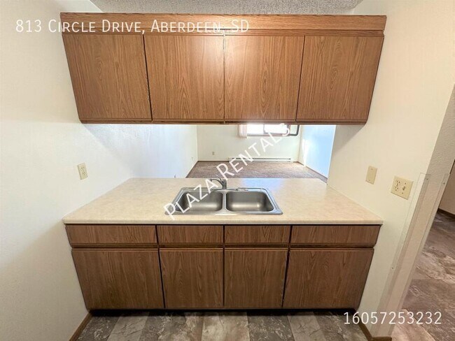 Foto del edificio - 307 11th Ave NW