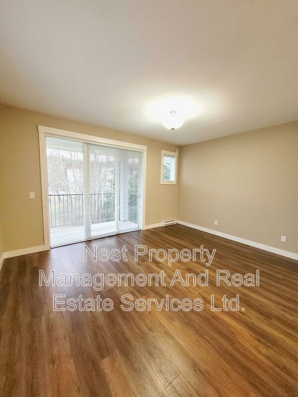 Building Photo - 110-110 Baxter Ave