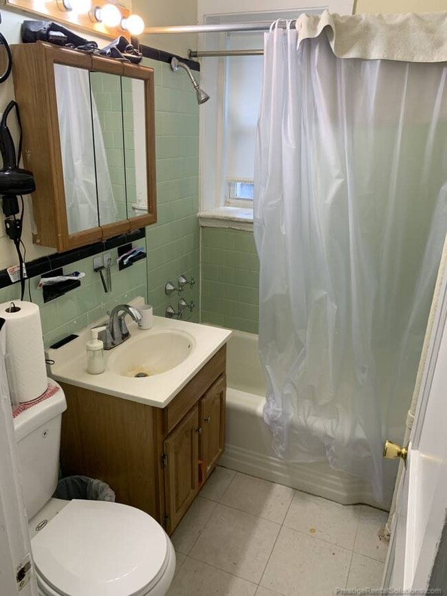 Building Photo - 15 Gardner St