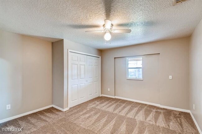 Building Photo - 4 br, 2 bath House - 3809 Knollside Ct UNIT