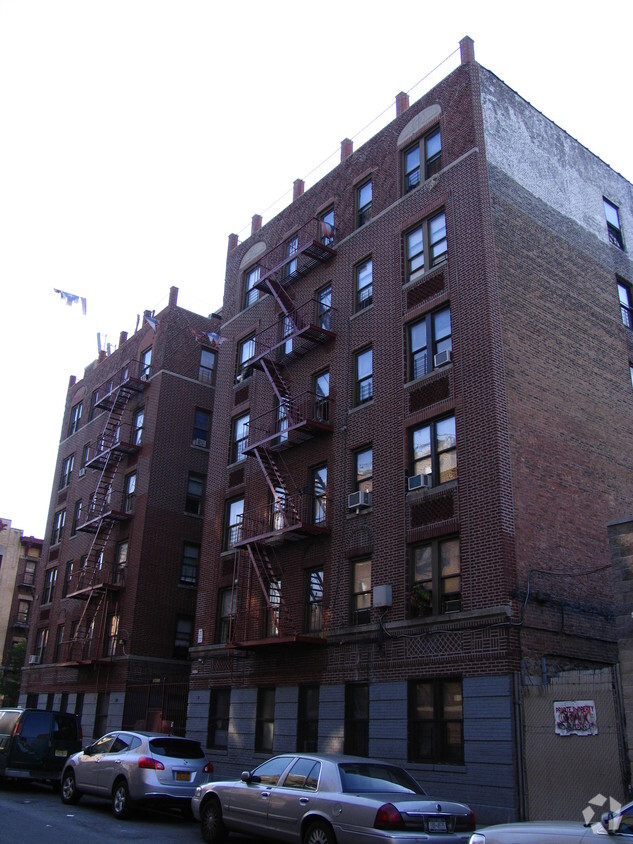 Foto del edificio - 2290 Davidson Ave