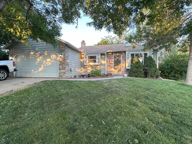 Foto del edificio - Charming 3BR House in Aurora