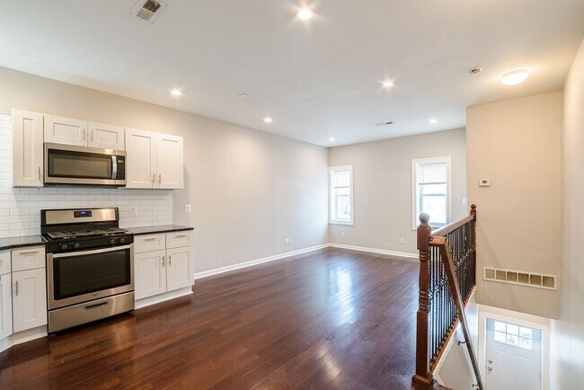Foto del edificio - 723 S 56th St
