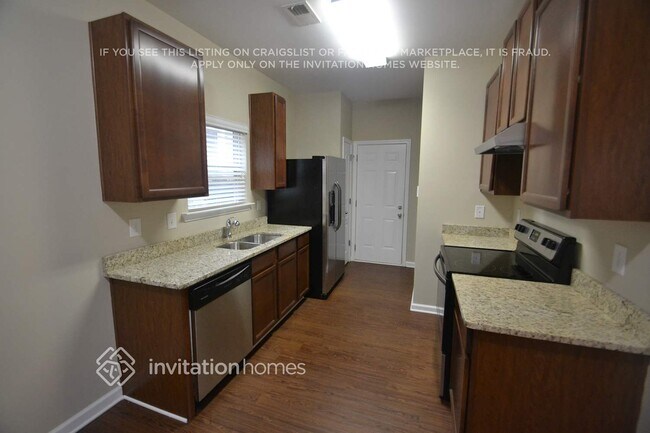 Foto del edificio - 483 Lobdale Falls Dr
