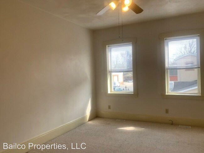 Building Photo - 205 E Main St