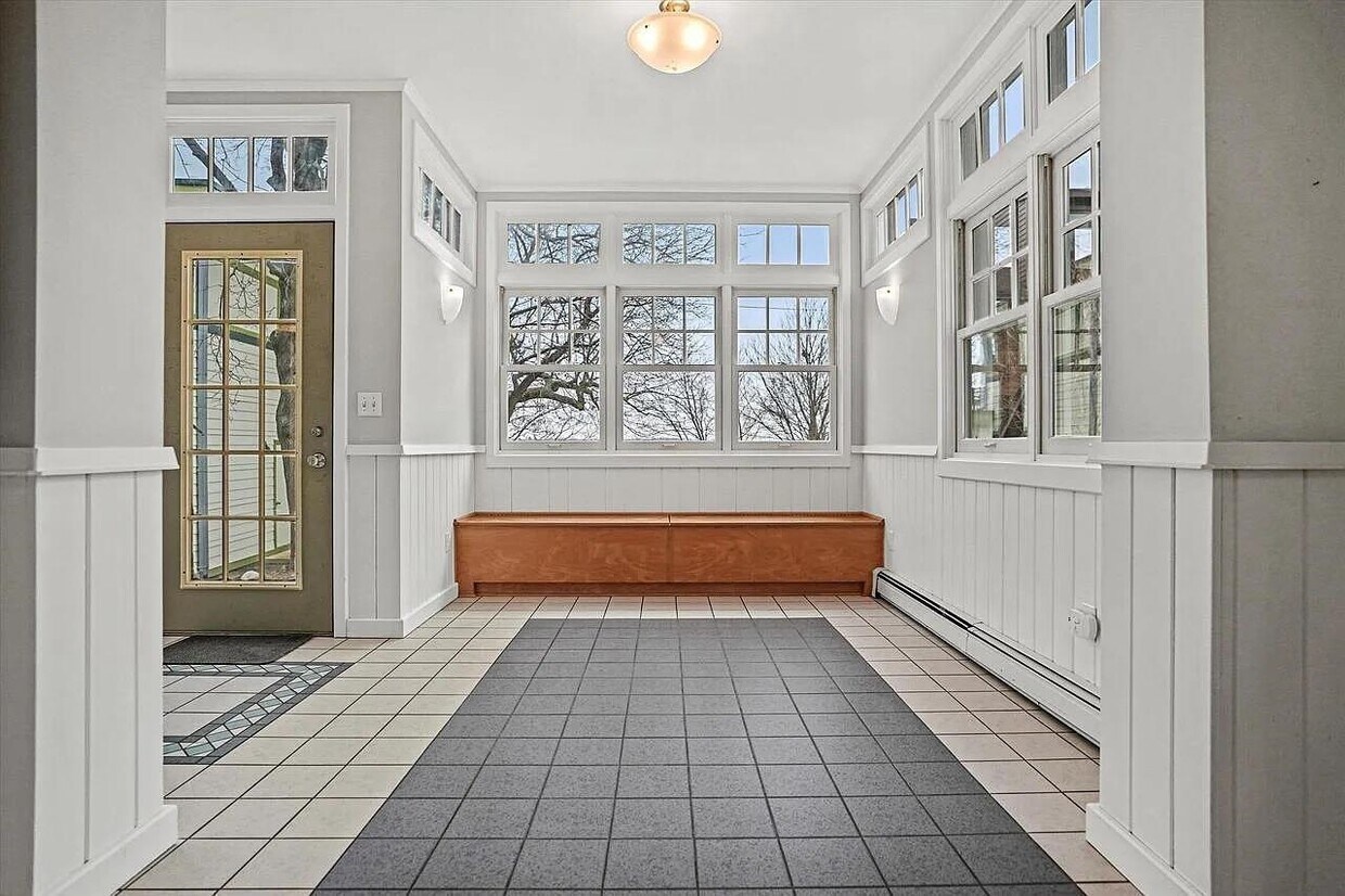 Foto principal - 2906 Lakeland Ave