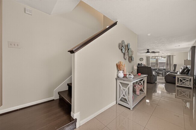 Foto del edificio - 10931 View Pointe Ln