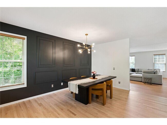 Foto del edificio - 731 2nd St NE
