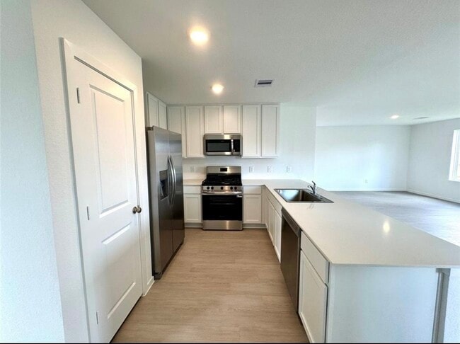 Building Photo - 28763 Texas Plns Dr