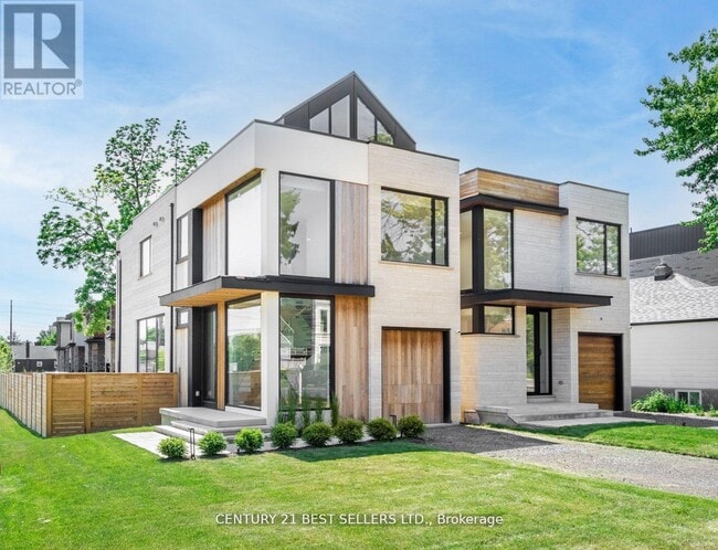 Building Photo - 739 Ebony Ave