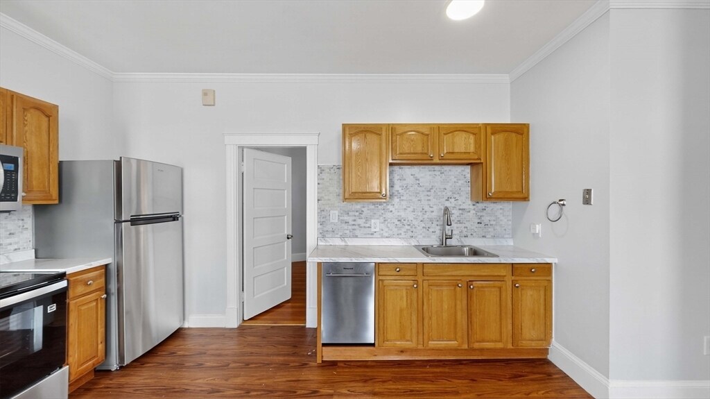 Primary Photo - 10 Porter St Ct