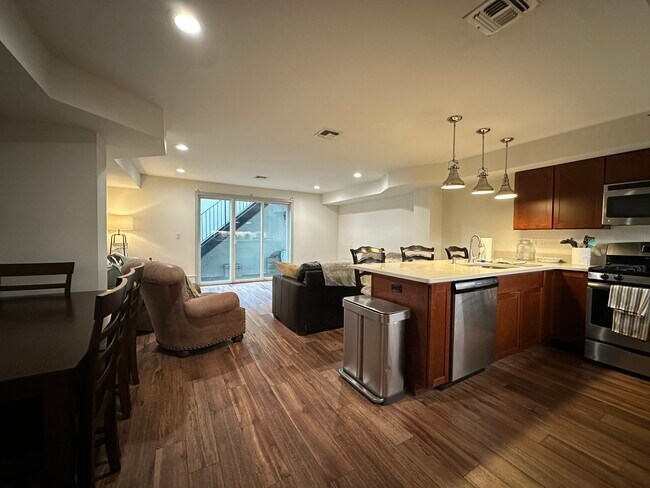 Foto del edificio - 619 Bloomfield St