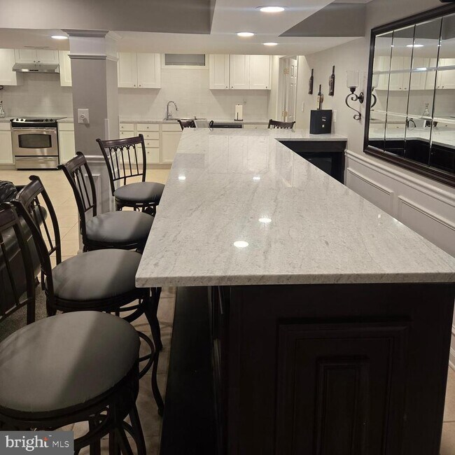 Foto del edificio - 3 Hillfield Ave