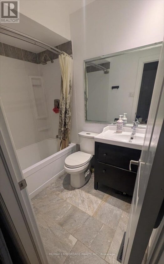 Building Photo - 64 Dorset Dr