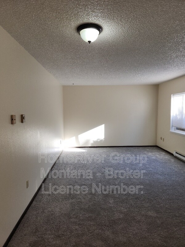 Foto del edificio - 2121 S 4th St W