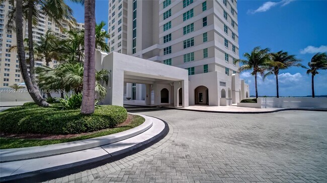 Foto del edificio - 800 Claughton Island Dr