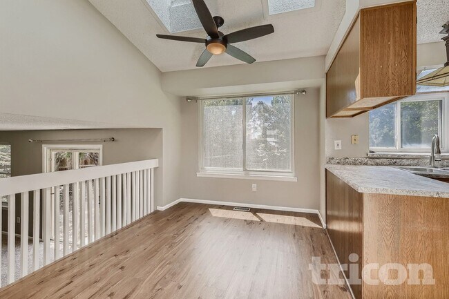 Foto del edificio - 4290 S Halifax Way