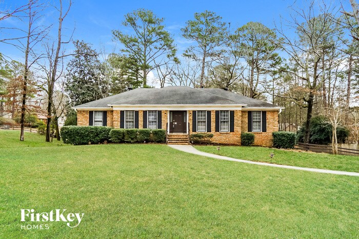 Foto principal - 6592 Remington Ln