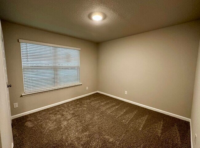 Foto del edificio - 23964 Unbridled Lp