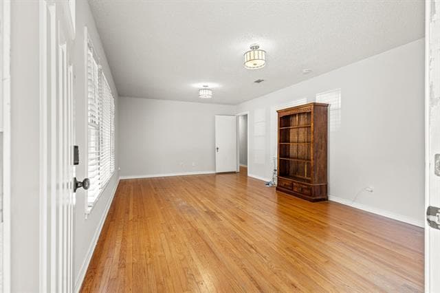 Building Photo - 2711 Santa Cruz Dr