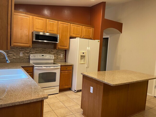 Foto del edificio - Beautiful Home in Villages at Dove Mountain