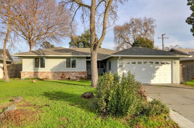 Beautiful Renovated 3/1 In Sacramento - Beautiful Renovated 3/1 In Sacramento House