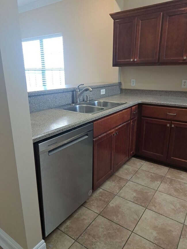 Foto del edificio - 2950 Palmetto Ridge Way