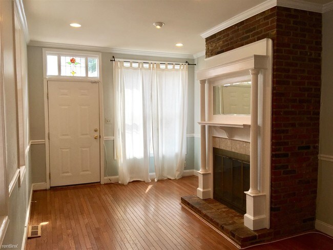 Building Photo - 2 br, 2 bath House - 1200 Battery Ave