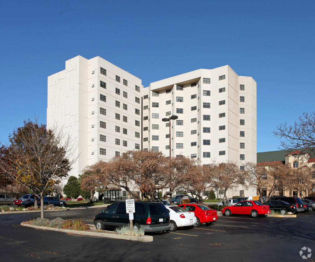 Primary Photo - Lakeside Towers