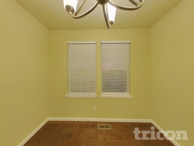 Building Photo - 4707 Natalee Dr SE