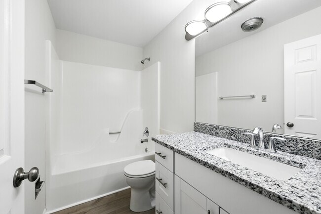 2BR, 2.5BA - 1,683SF - Bathroom - Chesterfield Village Townhomes