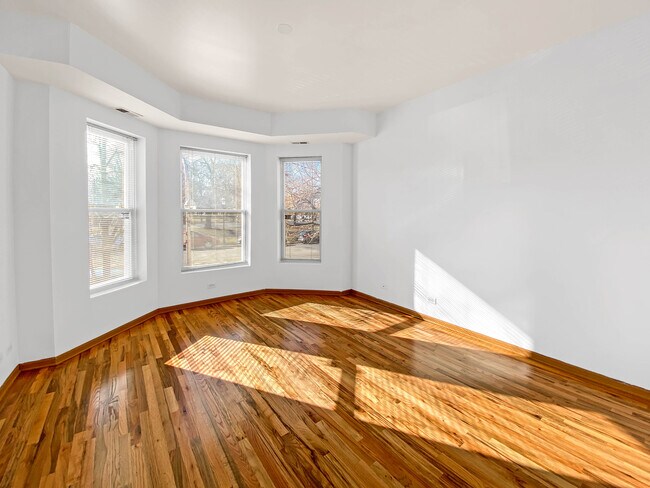 Foto del edificio - 2153 N Humboldt Blvd