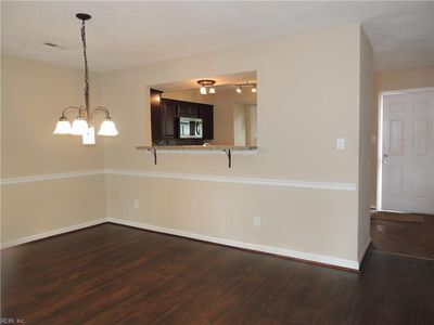 Foto del edificio - 713 Rock Creek Ct