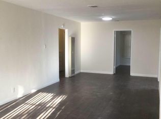 Foto del edificio - 12015 Lower Azusa Rd