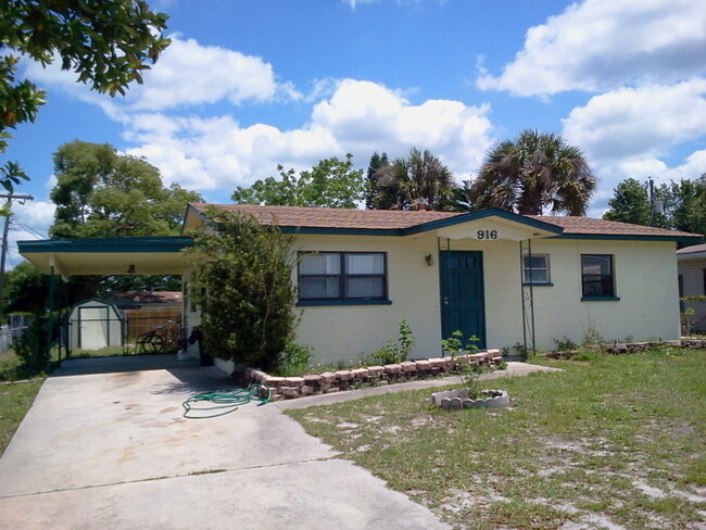 Foto del edificio - 916 Mt Airy Ave