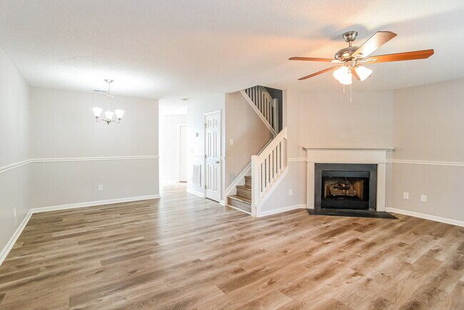 Foto del edificio - 5966 Cougar Ln