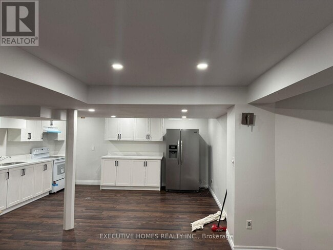 Photo du bâtiment - 2 Renwick Rd