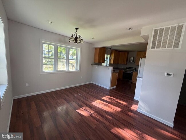 Foto del edificio - 7124 Quincy Ave